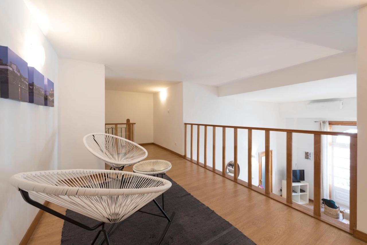 Lovelystay - The Porto Getaway Duplex - Free Parking Exterior foto