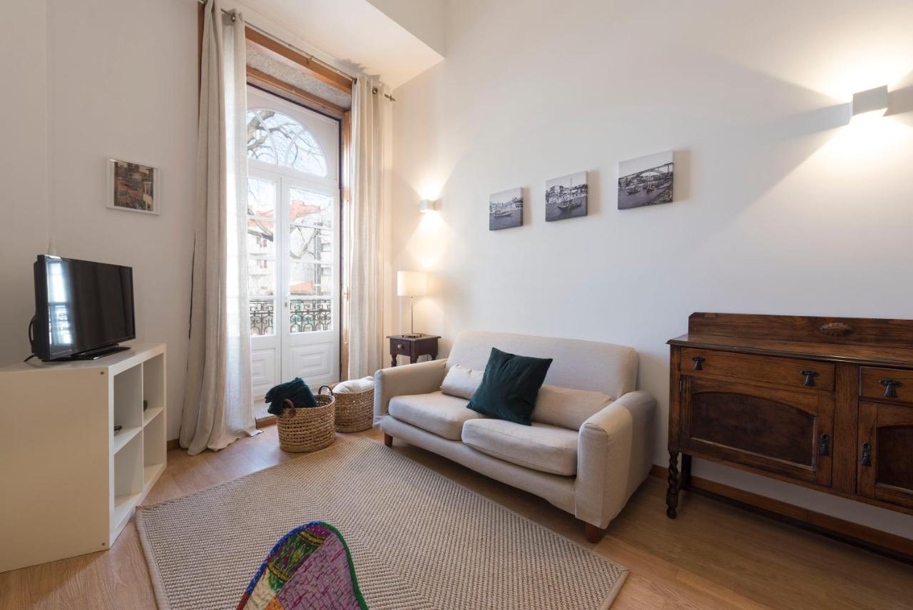 Lovelystay - The Porto Getaway Duplex - Free Parking Exterior foto
