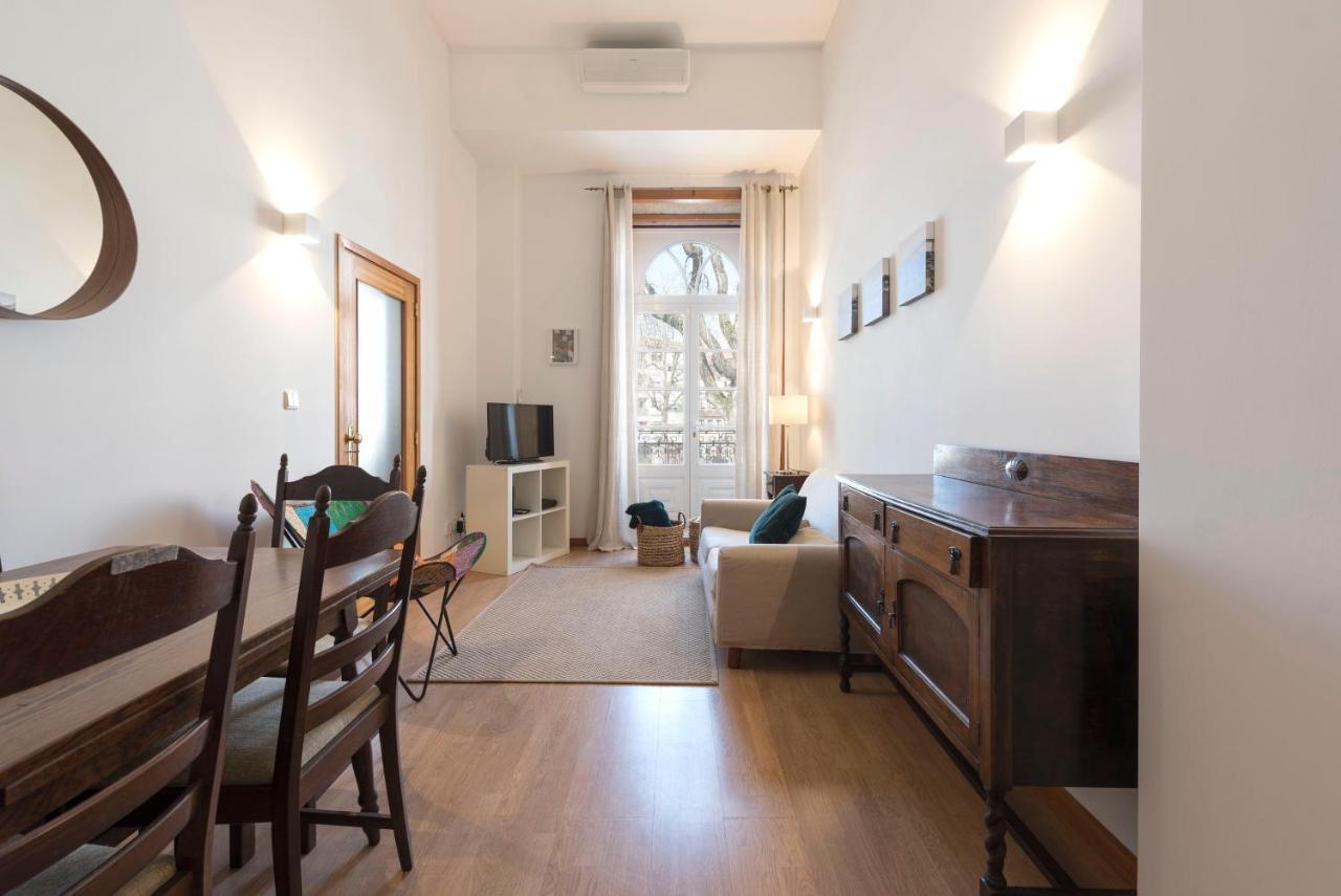 Lovelystay - The Porto Getaway Duplex - Free Parking Exterior foto